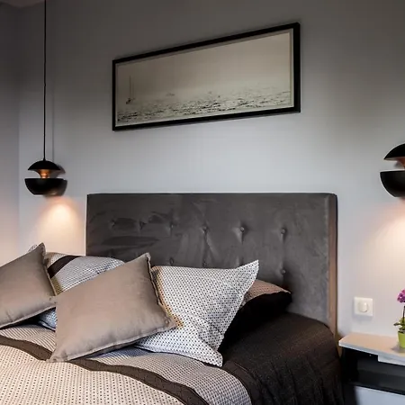 Capitainerie Clos Morin Bed & Breakfast *